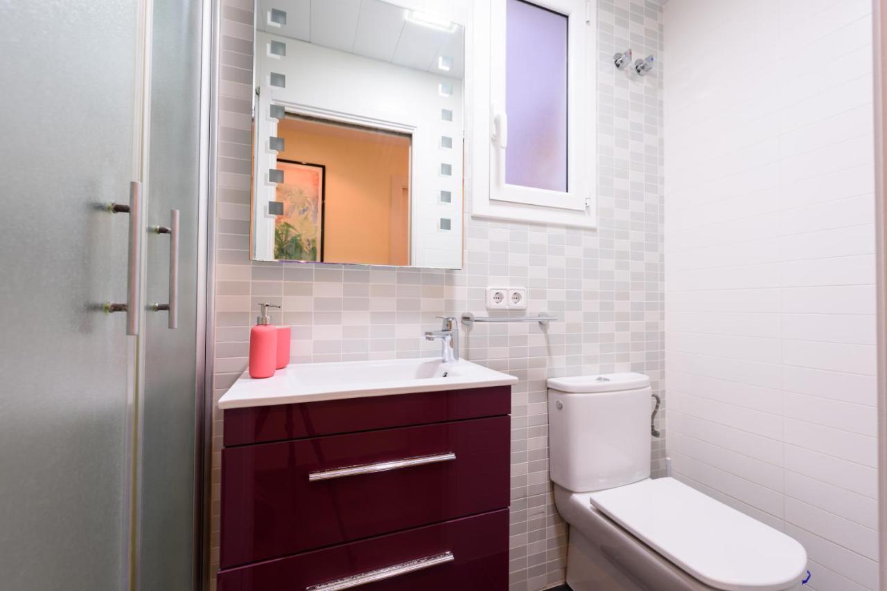 Ramblasrentals Cozy Renovated 2Br With Balcony Lift 20M Rambla - Parking - Wifi Barcelona Exterior photo